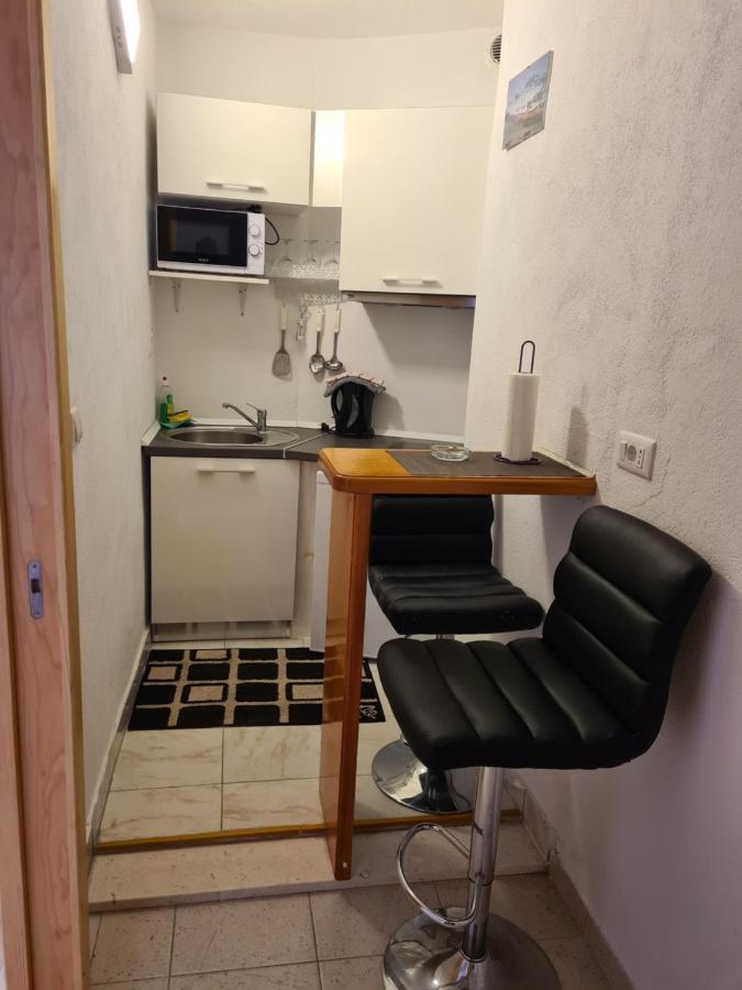 Gordana Apartments Хвар Экстерьер фото