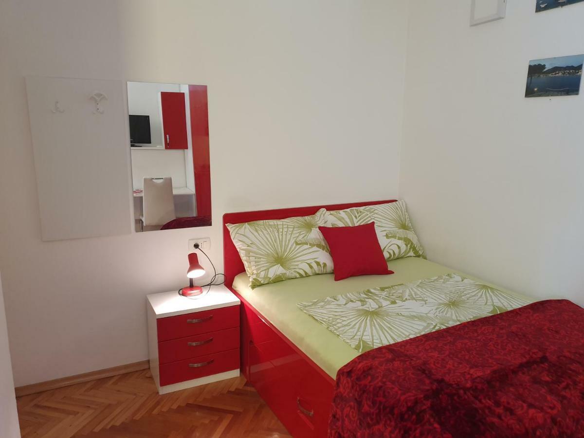 Gordana Apartments Хвар Экстерьер фото
